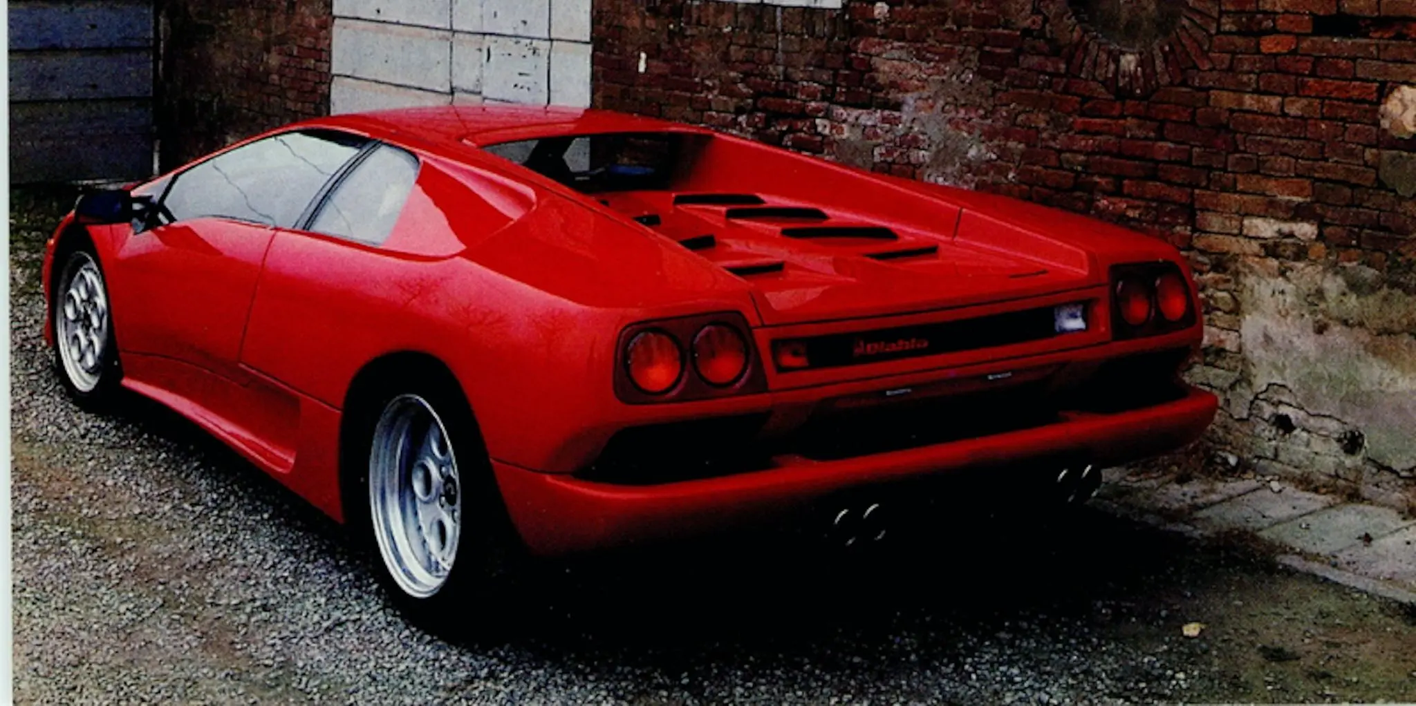 The 1990 Lamborghini Diablo Is Even More Sensational Than the Countach |  Flipboard