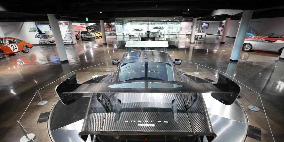 Take a Look Around Porsche Santa Clarita's Wünderground Museum