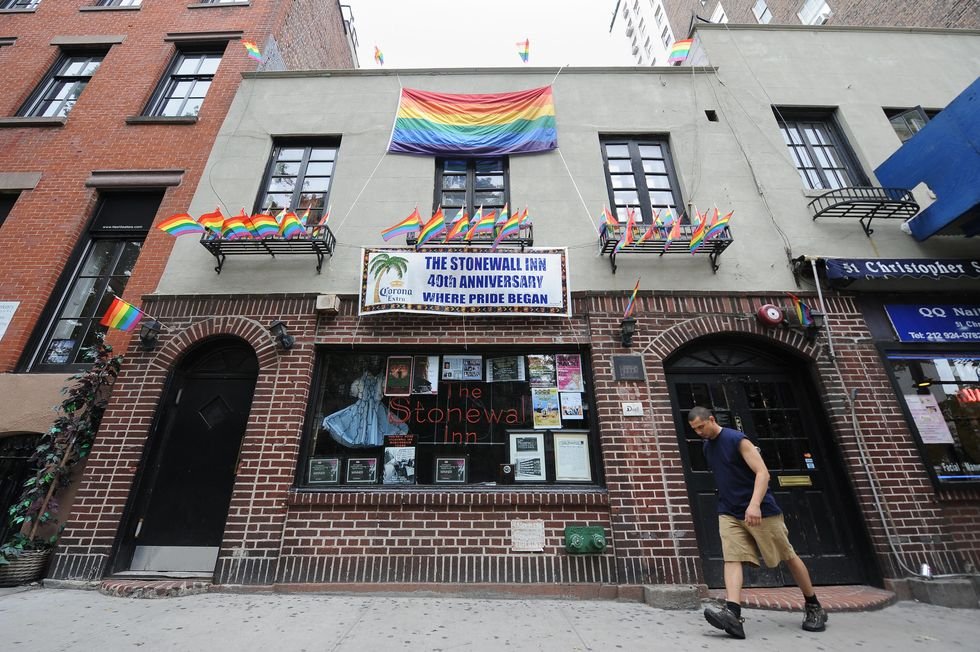 Perché il Gay Pride si celebra a giugno? La storia dei moti di Stonewall è pura rainbow revolution