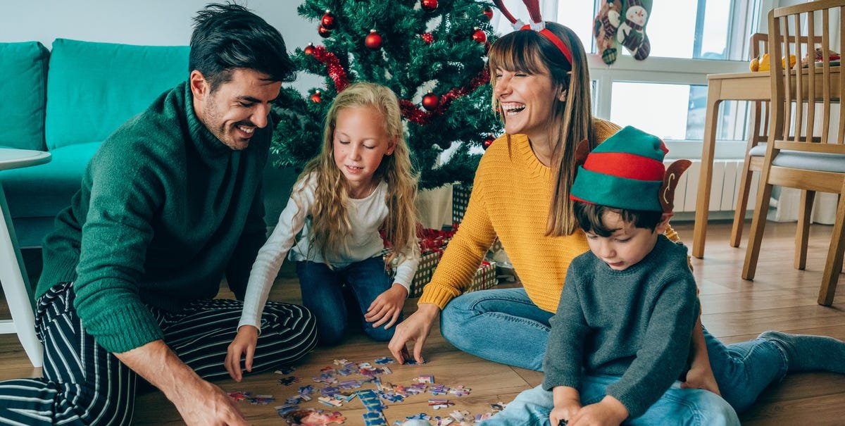 42 Fun Christmas Games for Adults and Kids to Play During the Holidays