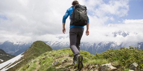 The Benefits of Rucking and How It Improves Run Performance