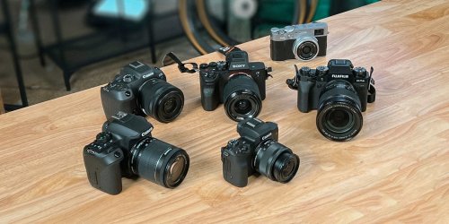 Mirrorless vs. DSLR Cameras—The Best Cameras of 2022