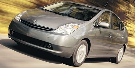 Tested: 2004 Toyota Prius Enters the Mainstream
