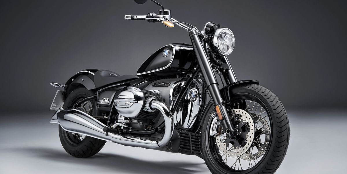 BMW R 18 Cruiser Motorcycle Is Big, Beautiful, but Harley Looms Large