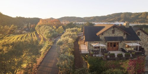 These Are the Best Wineries in Napa Valley, According to Sommeliers
