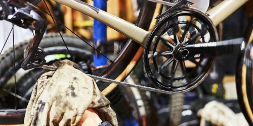 The Straightforward, No-Nonsense Way to Clean Your Bike Chain