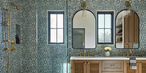16 Doorless Walk-In Shower Ideas That’ll Make Your Bathroom Feel So Luxe