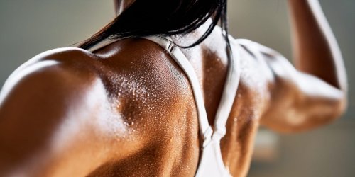 Body Recomposition Basics: How To Lose Fat And Gain Muscle, According To A Doctor