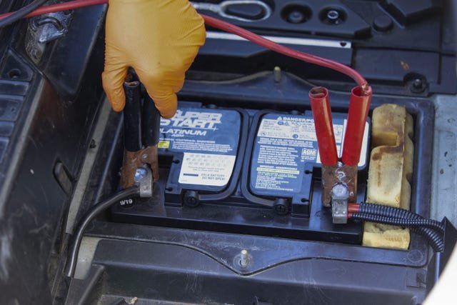 Let America's Only McLaren F1 Mechanic Teach You How to Properly Jump Start a Car