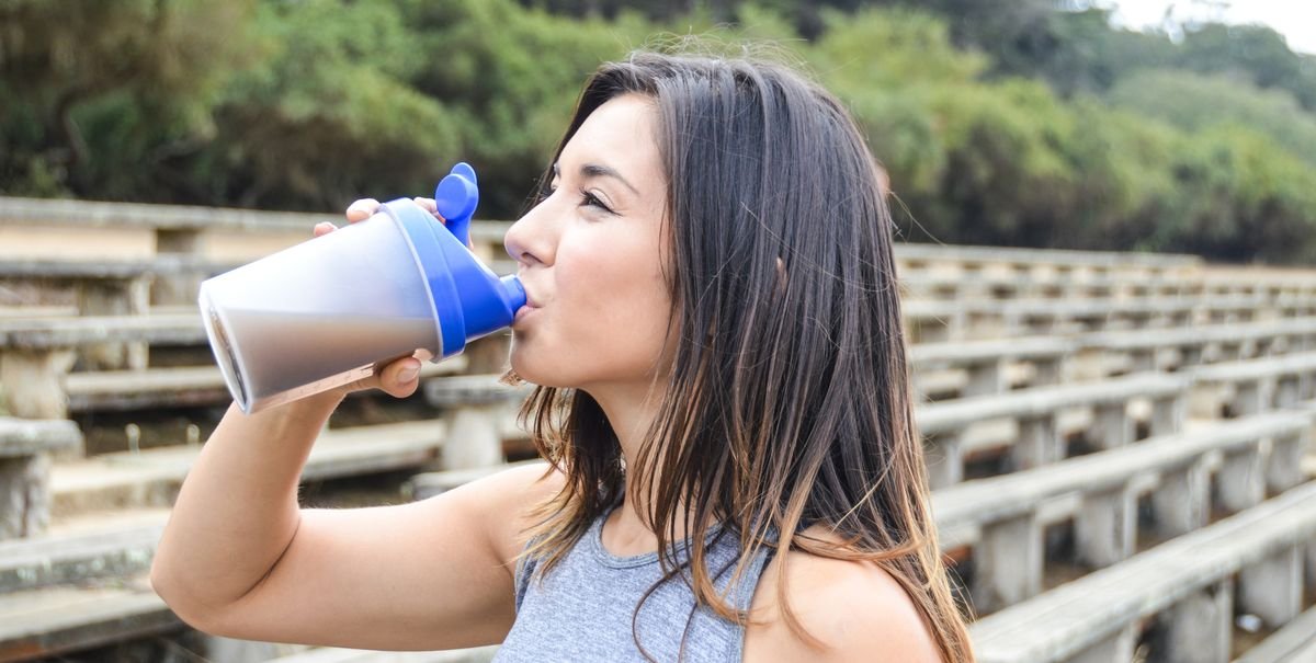 12 Perfect Meal Replacement Shakes for Weight Loss in 2022, According to Dietitians