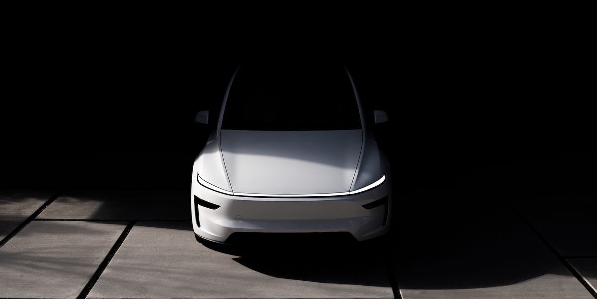 Tesla Reportedly Preparing Less Expensive Model Y to Fight Chinese EVs