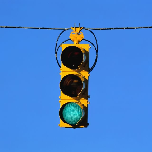 Traffic lights need a 4th color, dos and don'ts of night driving, and more - cover