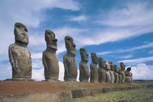 A New Statue Suddenly Appeared on Easter Island. That Doesn't Make Sense.
