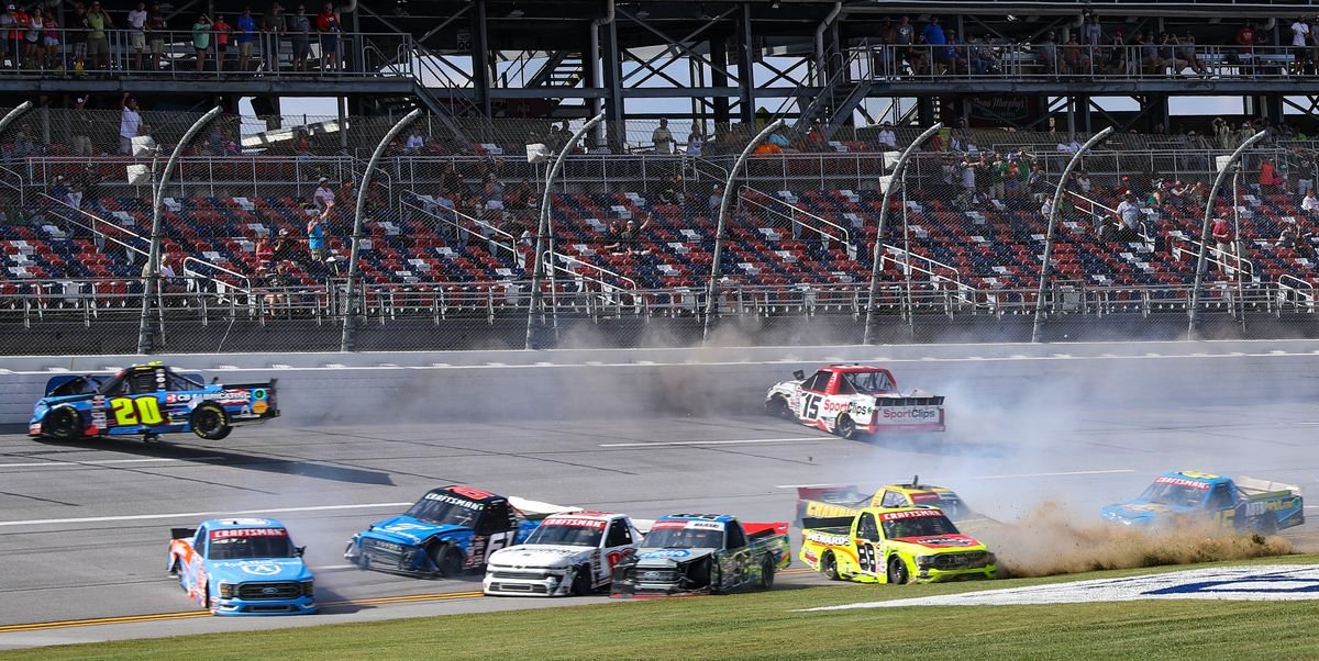 NASCAR Truck Series Drivers Crafton, Sanchez in Bloody Fight after Talladega Race
