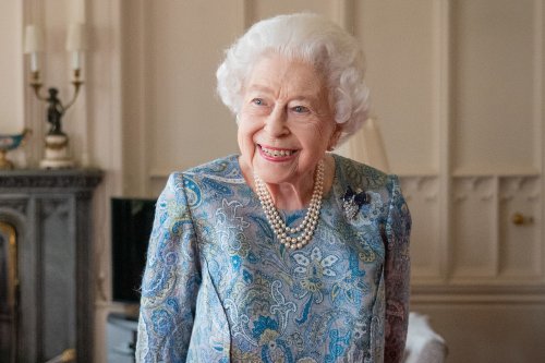 the-queen-s-platinum-jubilee-logo-what-s-the-official-design-and-what