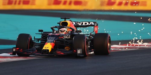 Verstappen vuela hasta la pole en Yas Marina y Sainz saldrá 5º