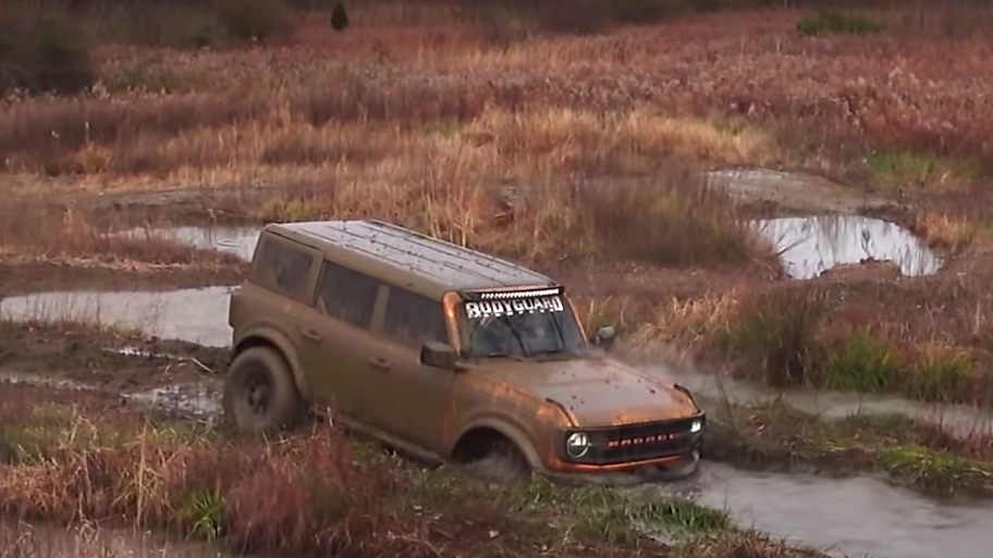 Watch This Bronco Blow Out Its 4WD System Attempting to Speed Through a Mud Pit