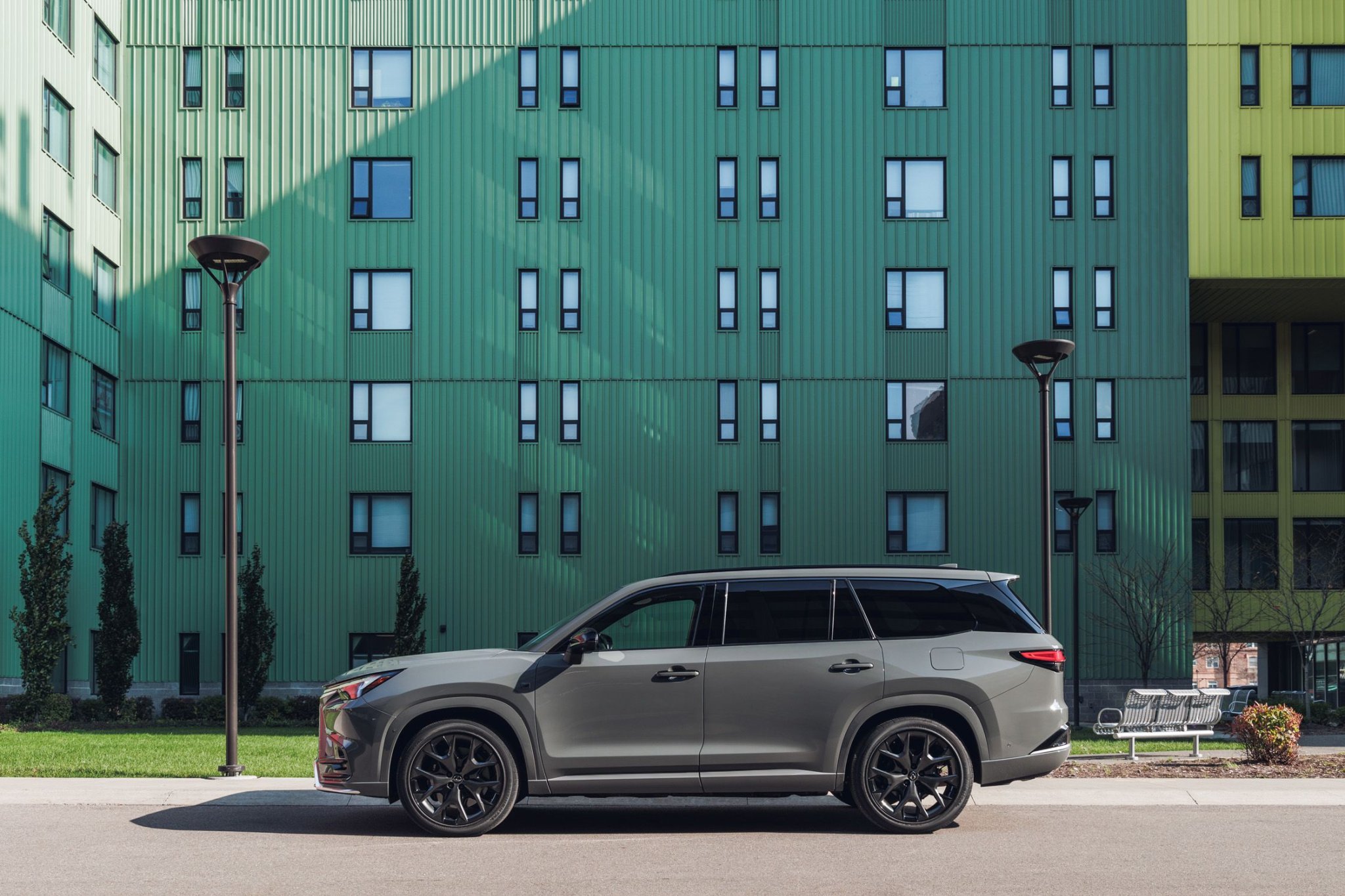 We Ranked the Best Hybrid 3-Row SUVs from Best to Worst