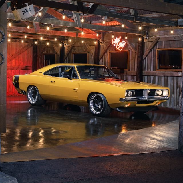 Ringbrothers' Latest Restomod Is a 1969 Dodge Charger With Hellcat Power