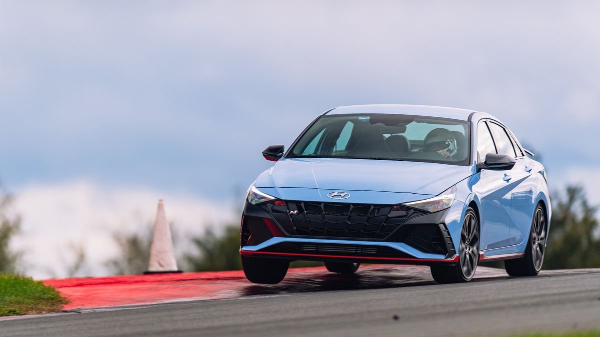 The Best Cars For a First-Time Track Driver in 2023
