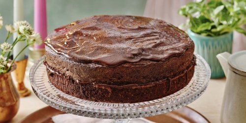 All-in-One Chocolate Fudge Cake