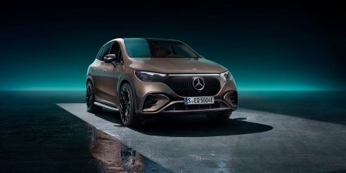 Mercedes EQE SUV: El hermano menor del EQS se afina en la nieve