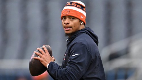 Justin Fields’ Former Bears Teammate Says Chicago ‘Didn’t Deserve’ QB
