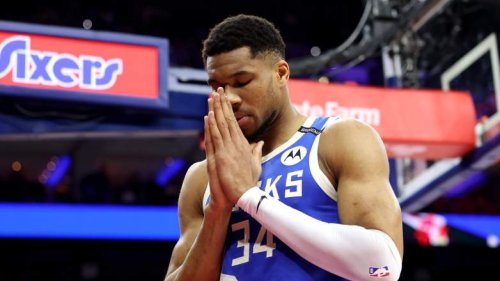 Bucks Flip Giannis for 9-time All-Star, High Lottery Pick in Blockbuster Trade Pitch