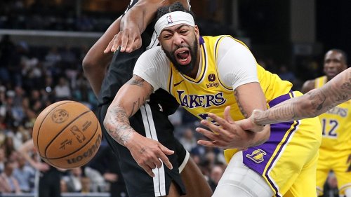 Lakers Proposed Blockbuster Trade Lands 6 Picks & 3 Players in ‘Huge Haul’