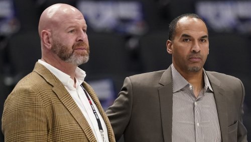 Chuck Barkley Sends Ultimatum to Mavericks GM: ‘Please Don’t’