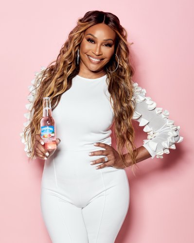 Cynthia Bailey Shows Us How To Celebrate The 4th With Seagram’s Escapes