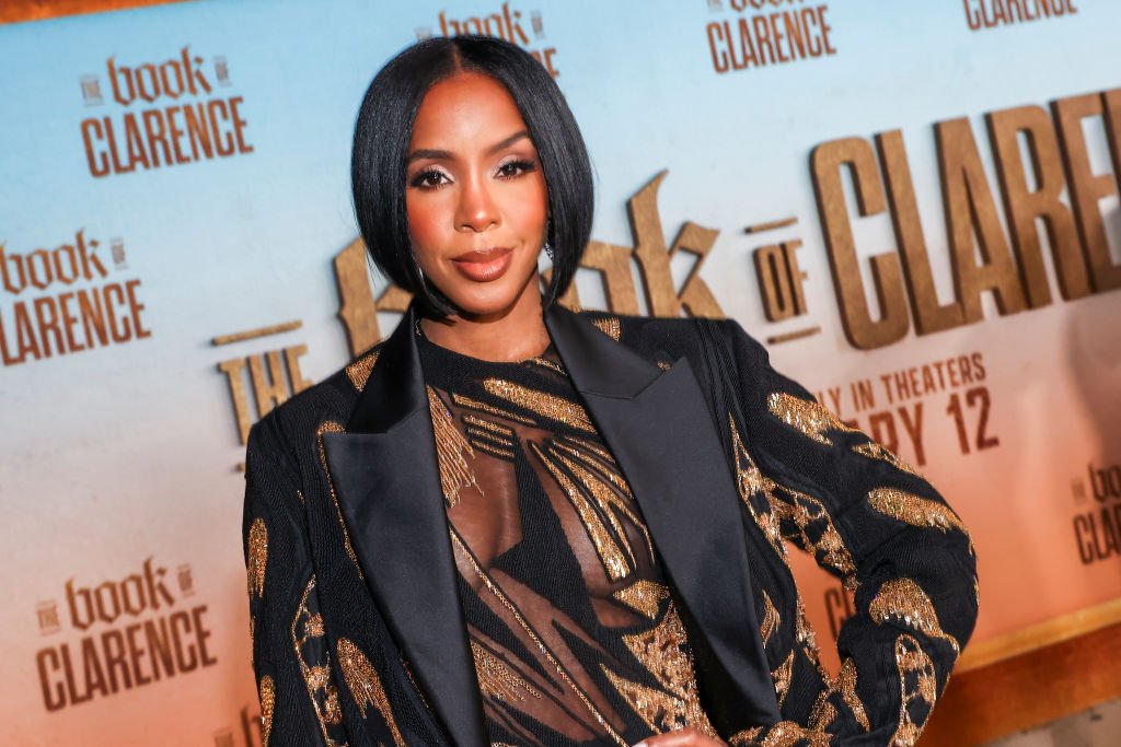 7 Celebrity Aquarius We're Obsessed With