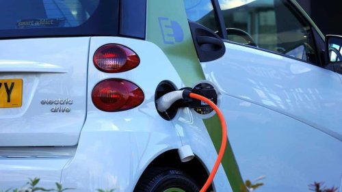 Quelle est l’empreinte carbone d’une voiture thermique vs électrique ?