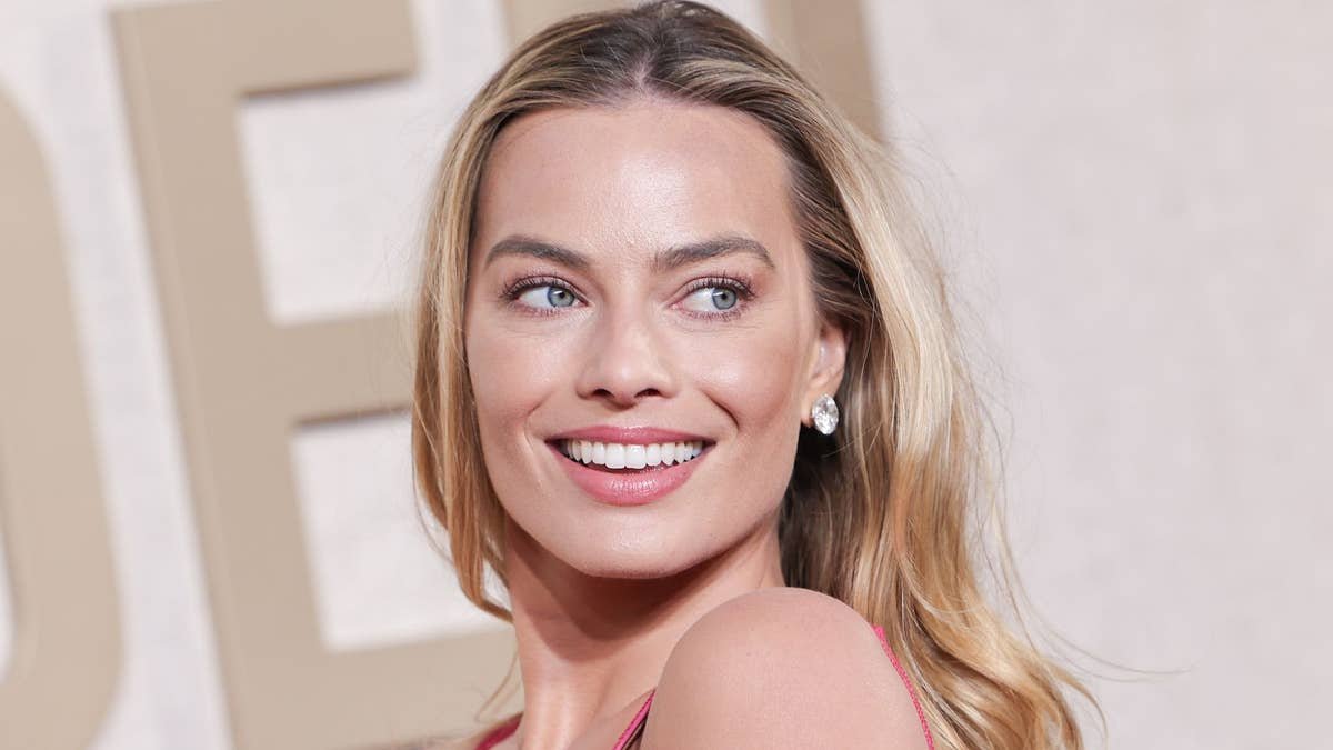 Celebrities’ every day jobs before becoming famous - from courtroom sketch artist to morgue beautician