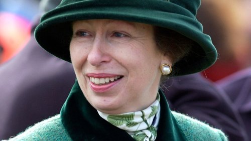 Princess Anne's very modest bedroom at first marital home