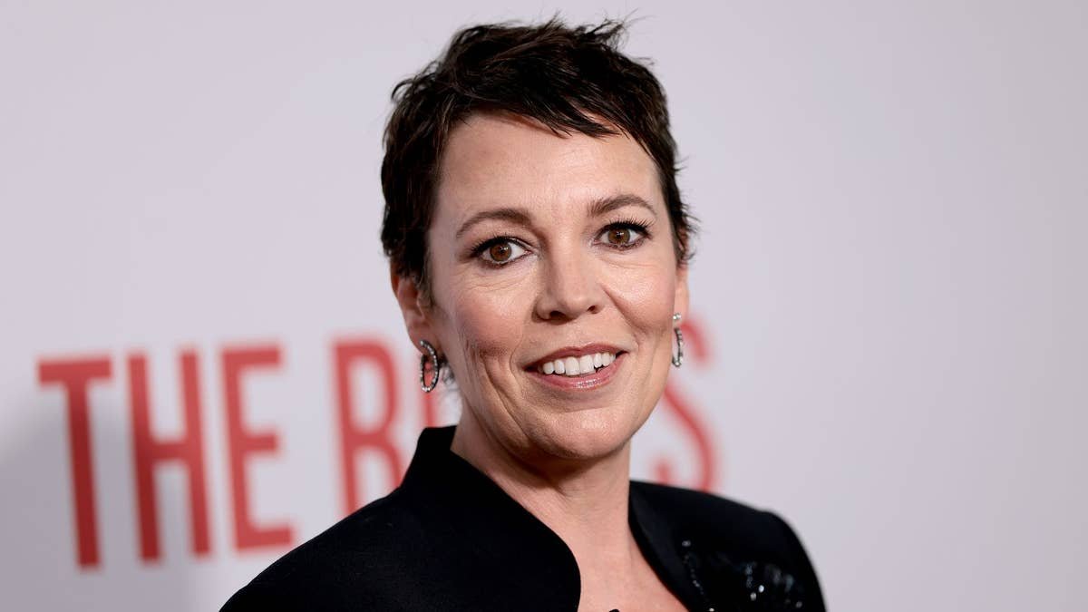 Olivia Colman looks completely different with dramatic hair transformation in Only Murders in the Building