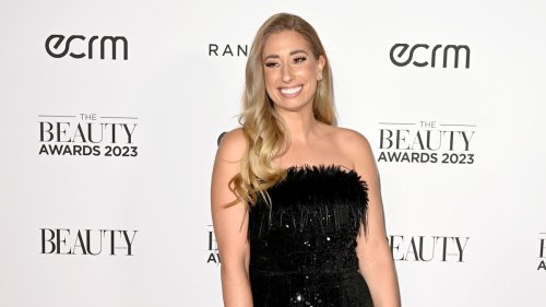 Stacey Solomon bares incredible abs as she shares secret to becoming 'calorie-burning machine'