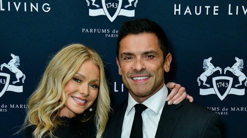 Kelly Ripa reveals the challenges of hosting family with Mark Consuelos: 'I can't do it anymore'