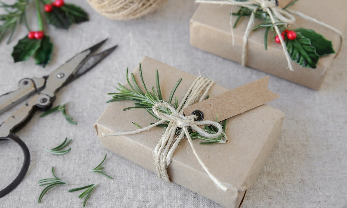8 ways to have a sustainable Christmas: eco trees, décor, gifts & food