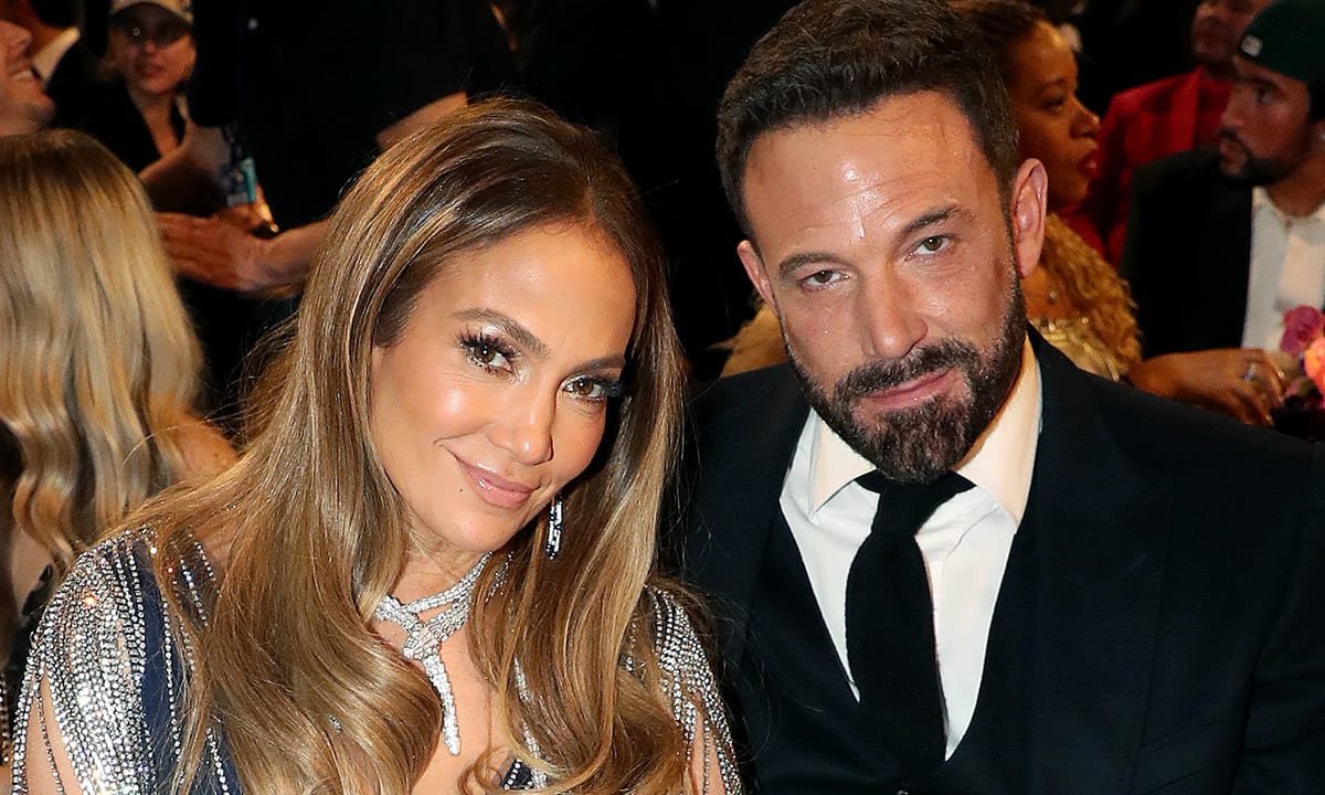 Jennifer Lopez steals the show in revealing gown for Grammys debut with Ben Affleck