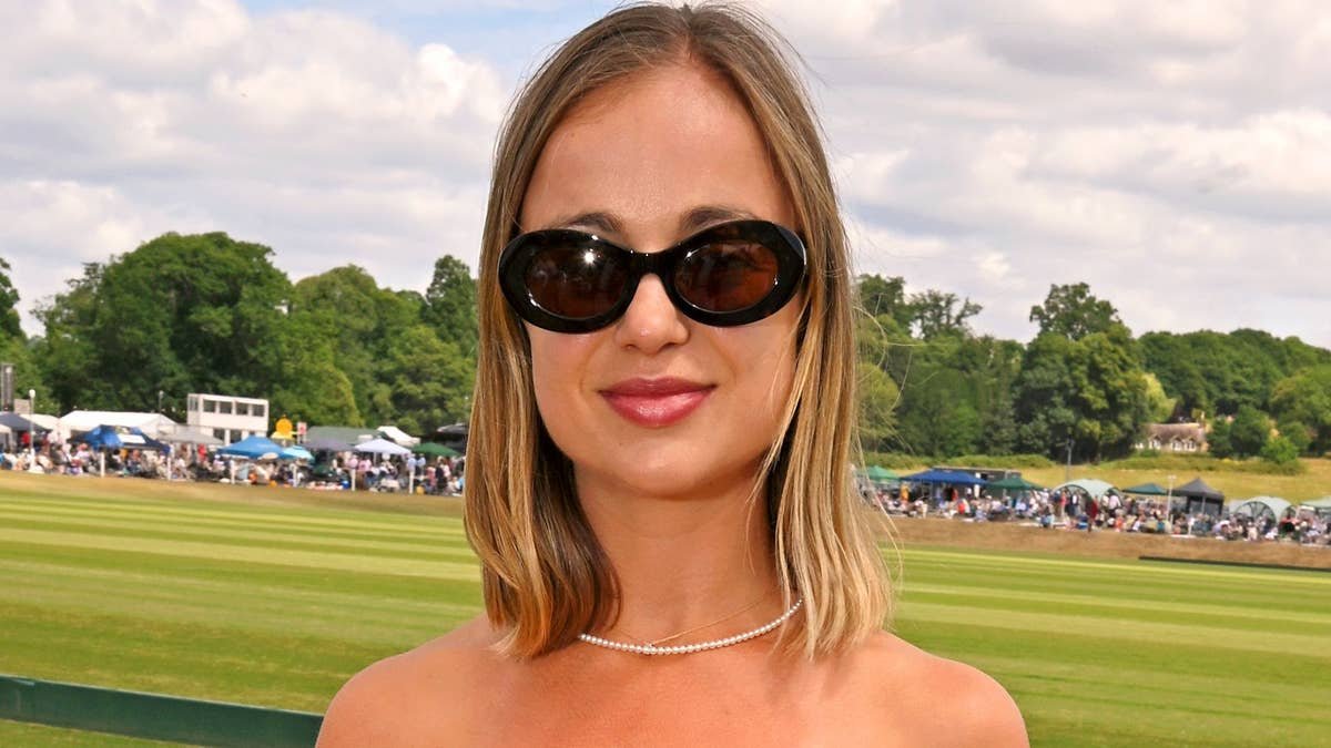 Lady Amelia Windsor displays modelesque legs in stunning summer set for sunbathing session