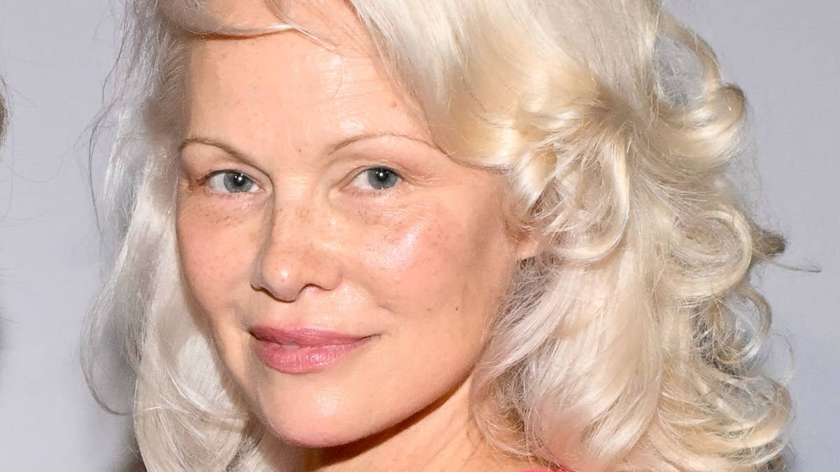 Pamela Anderson breaks her no-makeup pact with iconic 90s look