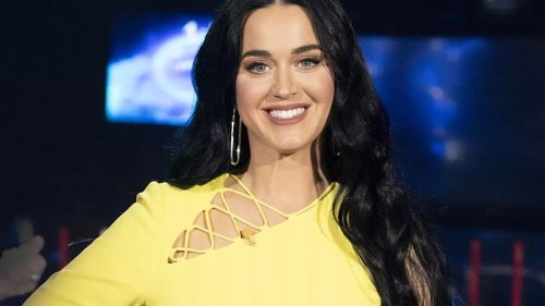 Katy Perry Gets Booed For The First Time On American Idol After Being Called Out For Mom 