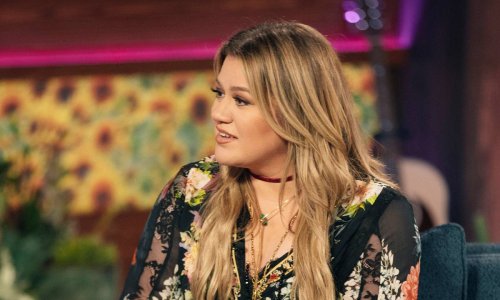 Kelly Clarkson makes abrupt exit from show - and you'll not believe why!