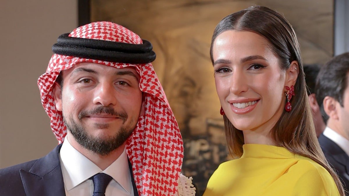 Prince Hussein and Princess Rajwa of Jordan announce pregnancy - cover