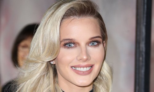 Helen Flanagan prepares for new adventure in beautiful pair of short shorts