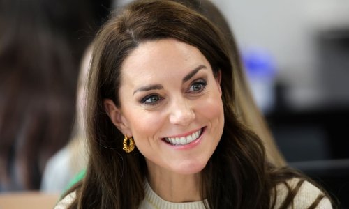 Princess Kate just took off her coat and revealed a bodycon dress - wow