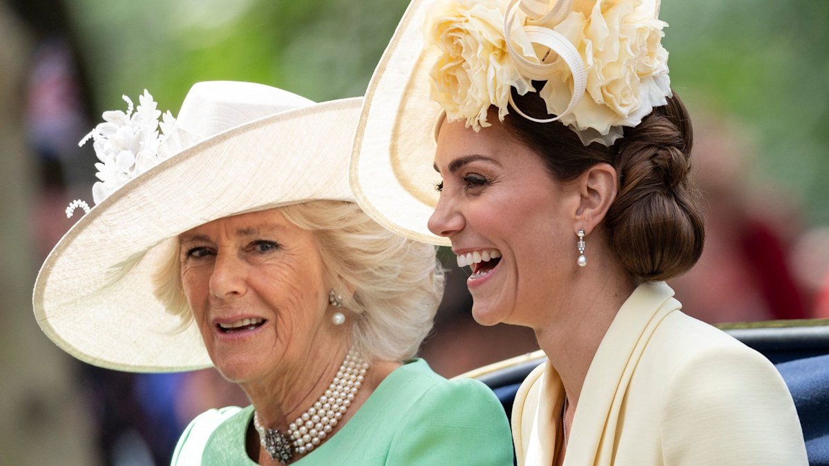 Princess Kate's first curtsy to Queen Camilla caught on camera - cover