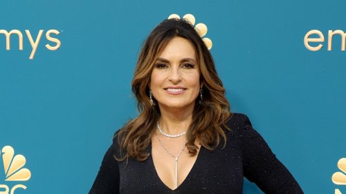 Mariska Hargitay shares envy-inducing swimsuit photo from luxe vacation: 'Grateful'