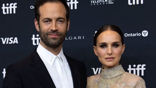 Natalie Portman still wearing diamond wedding ring from Benjamin ...